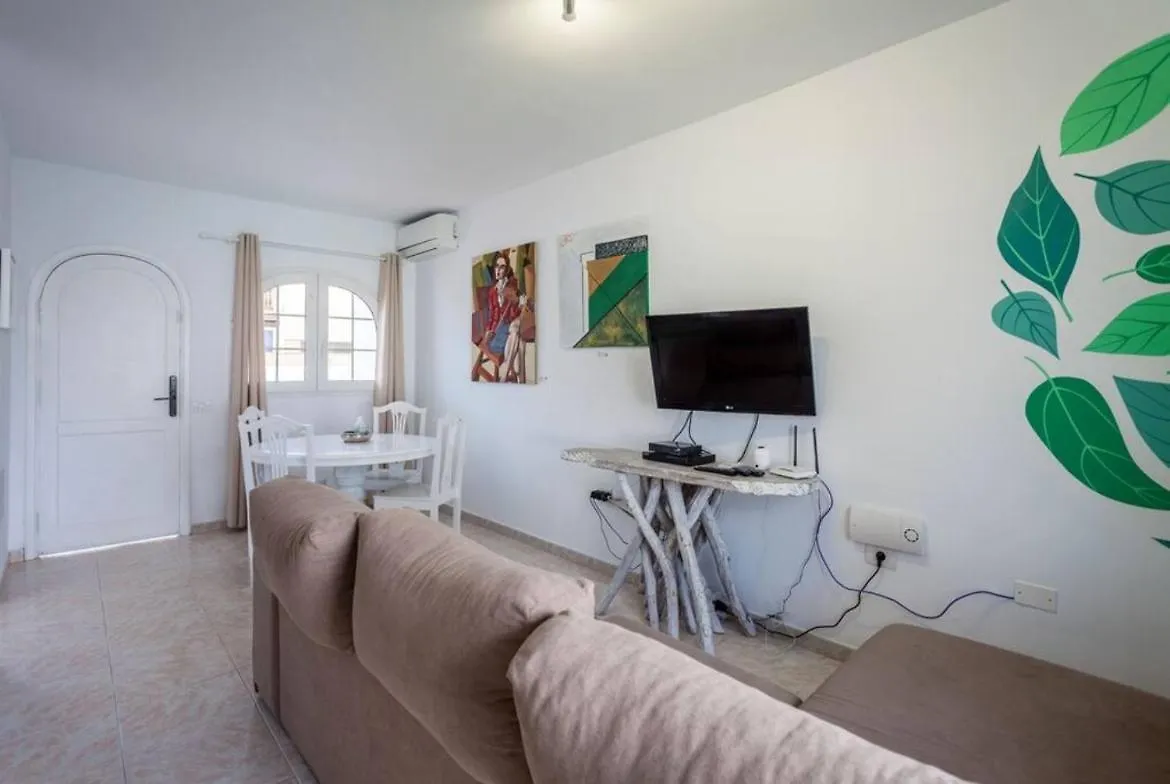 Corralejo Beach Villa With Private Pool, Bbq, Wifi At Galera Beach Spain