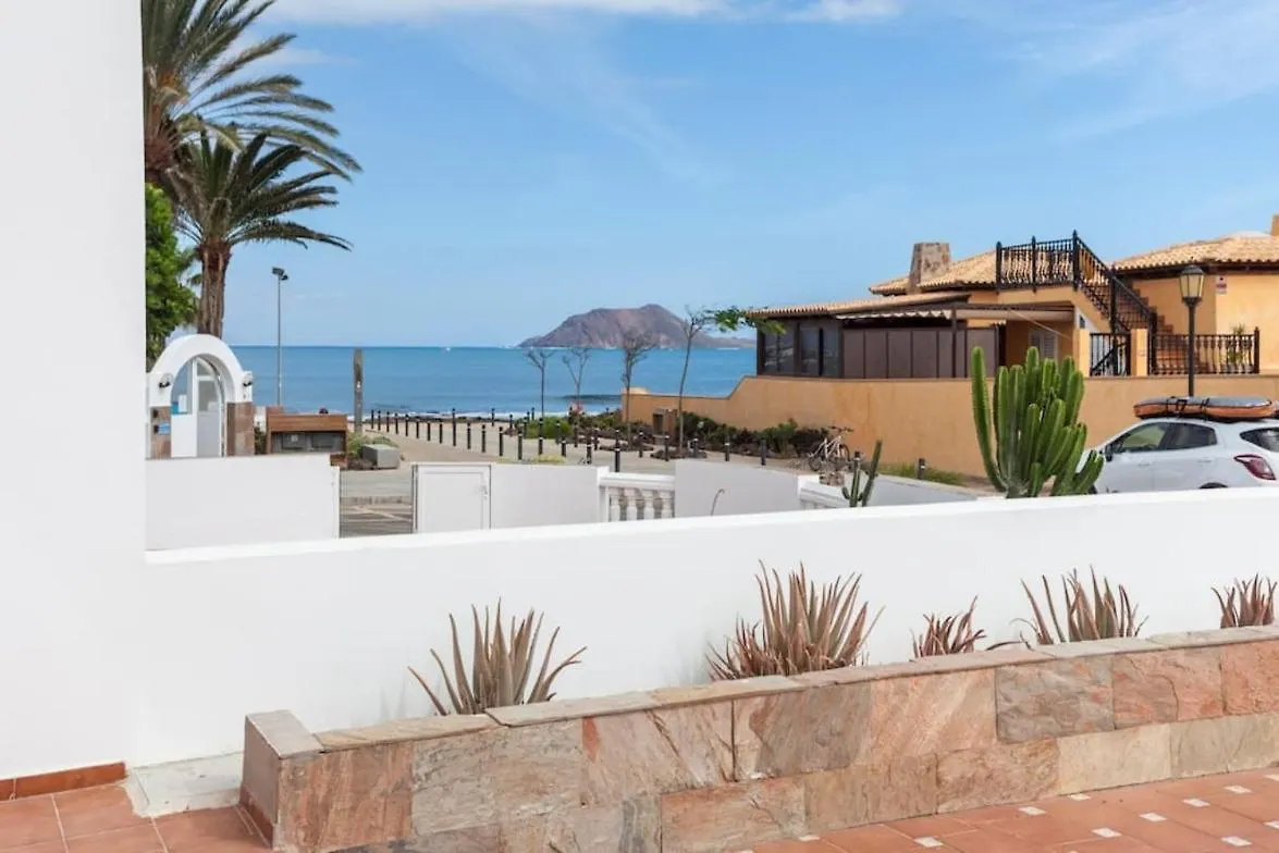 Corralejo Beach Villa With Private Pool, Bbq, Wifi At Galera Beach